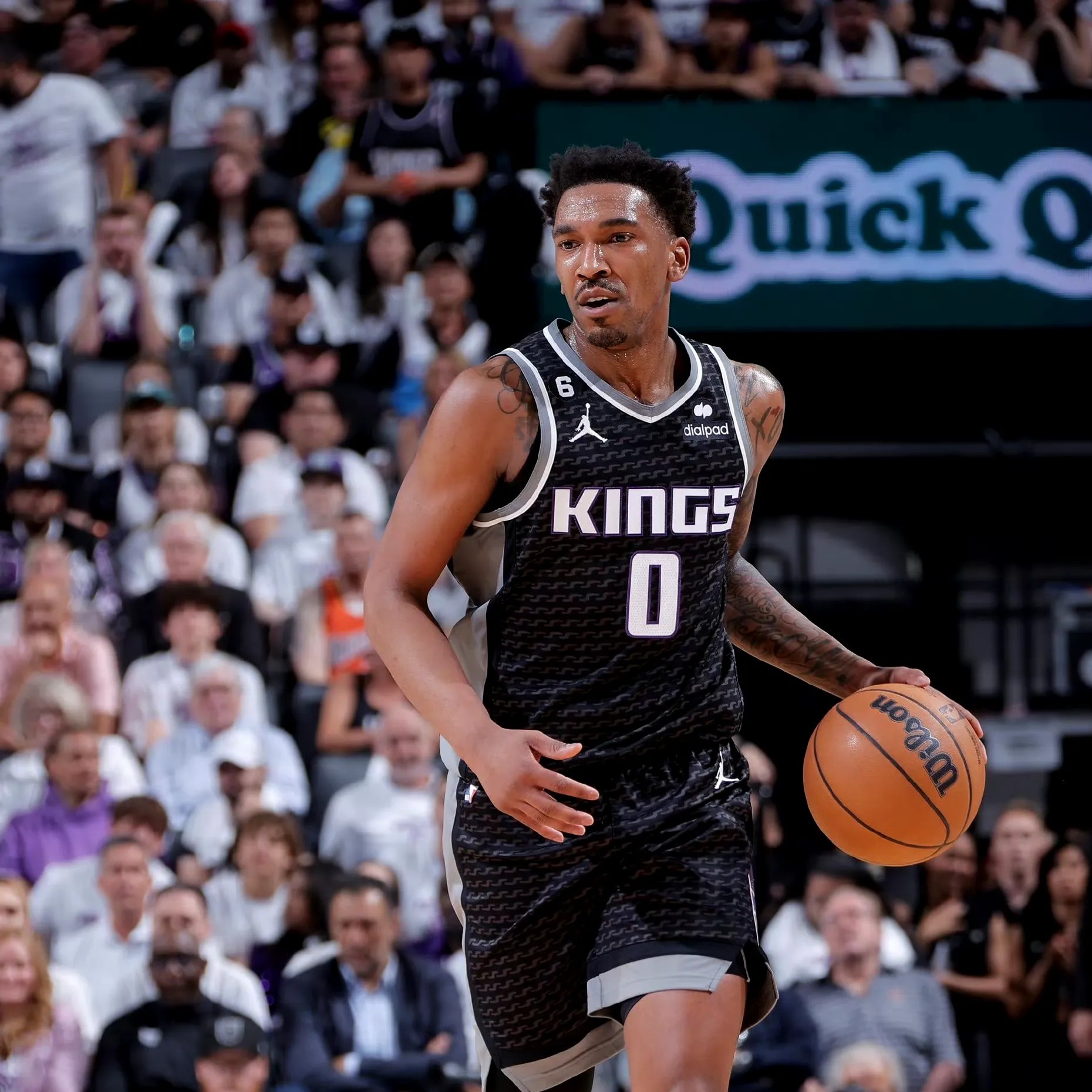 包含志在冲击总冠军的快船，经验老将领衔取得连胜！的词条