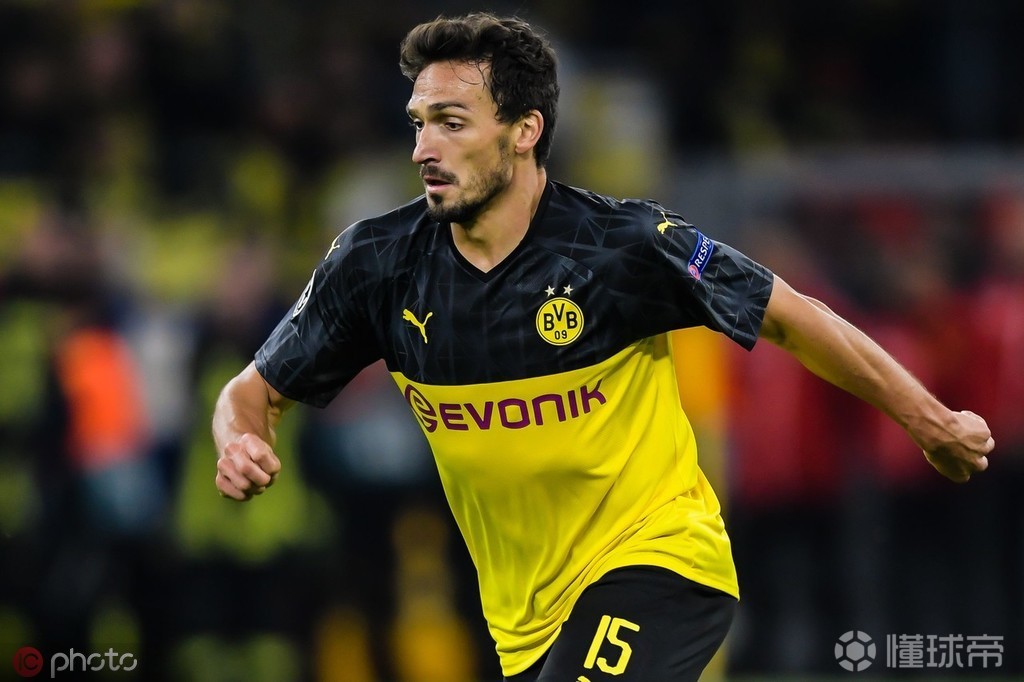 包含多特蒙德胜利，积分逼近前列的词条