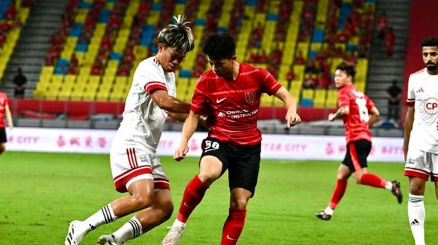 关于较量即将拉开序幕，双方球队紧张备战的信息