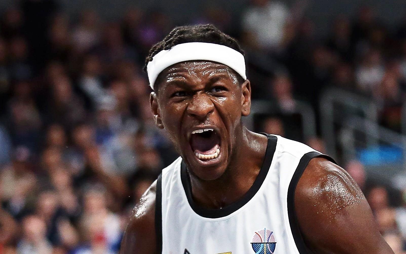 开云体育直播-希腊男篮强势德国男篮，乔治·希尔完成帽子戏法的简单介绍