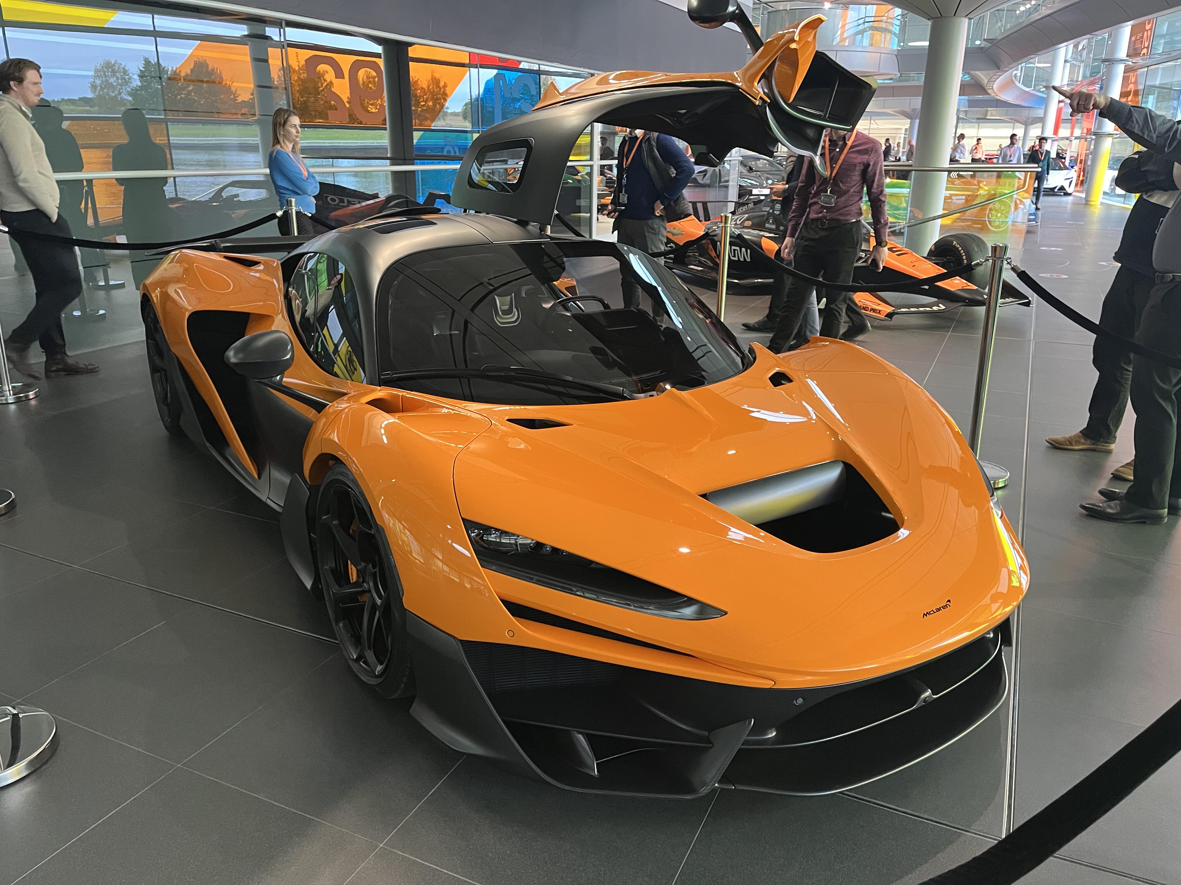 迈凯伦翻盘红牛车队，阿隆索高光表现的简单介绍