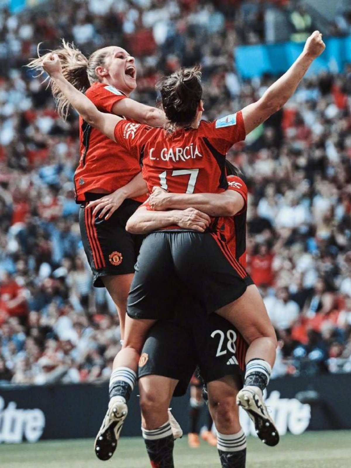 关于韩国队横扫英格兰队，奥恰洛夫惊艳四座的信息