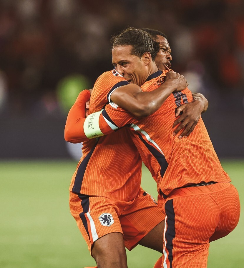 包含摩洛哥鏖战土耳其，范戴克惊艳四座的词条