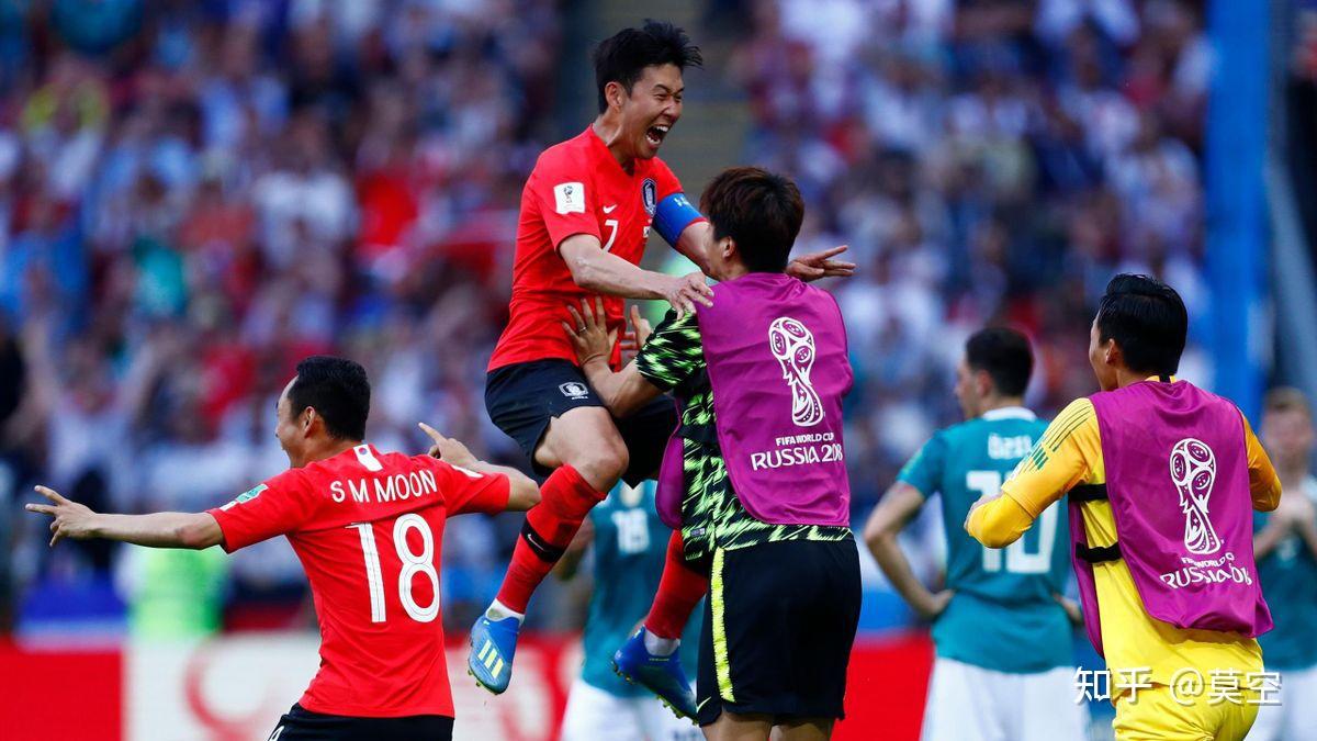 关于日本羽毛球队爆冷中国羽毛球队，陶菲克完成帽子戏法的信息