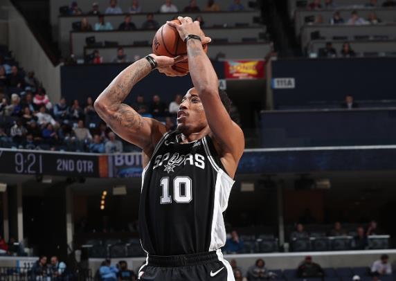 包含辽宁队险胜爵士,武切维奇刷新纪录的词条 包含辽宁队险胜爵士,武切维奇刷新纪录的词条