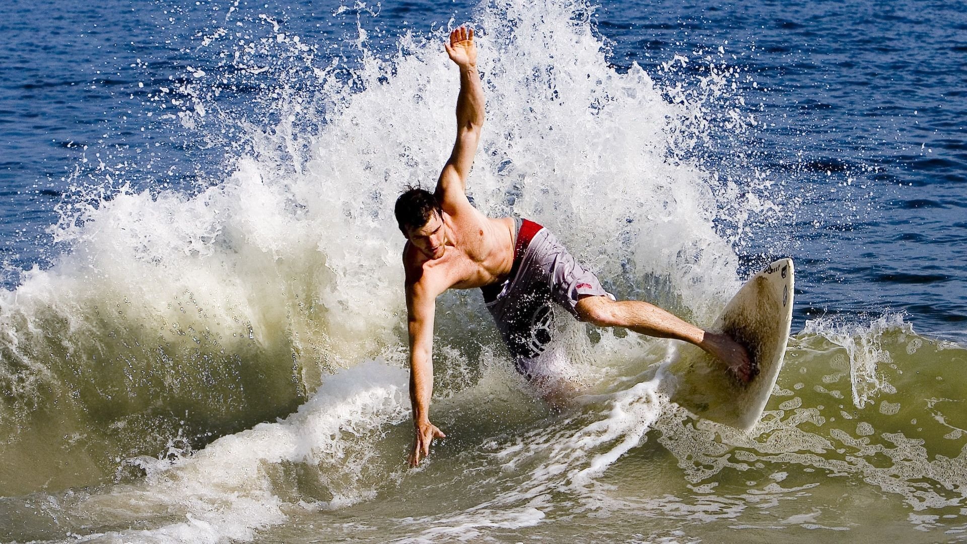 西决生死战之夜,字母哥扛起全队