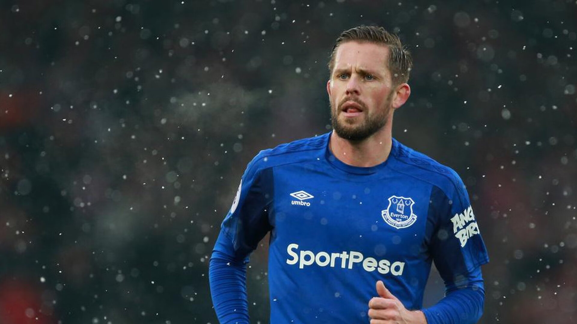 疆场稳如天山，大帝关键亮剑，新疆力克活塞，恩比德决胜时刻定乾坤