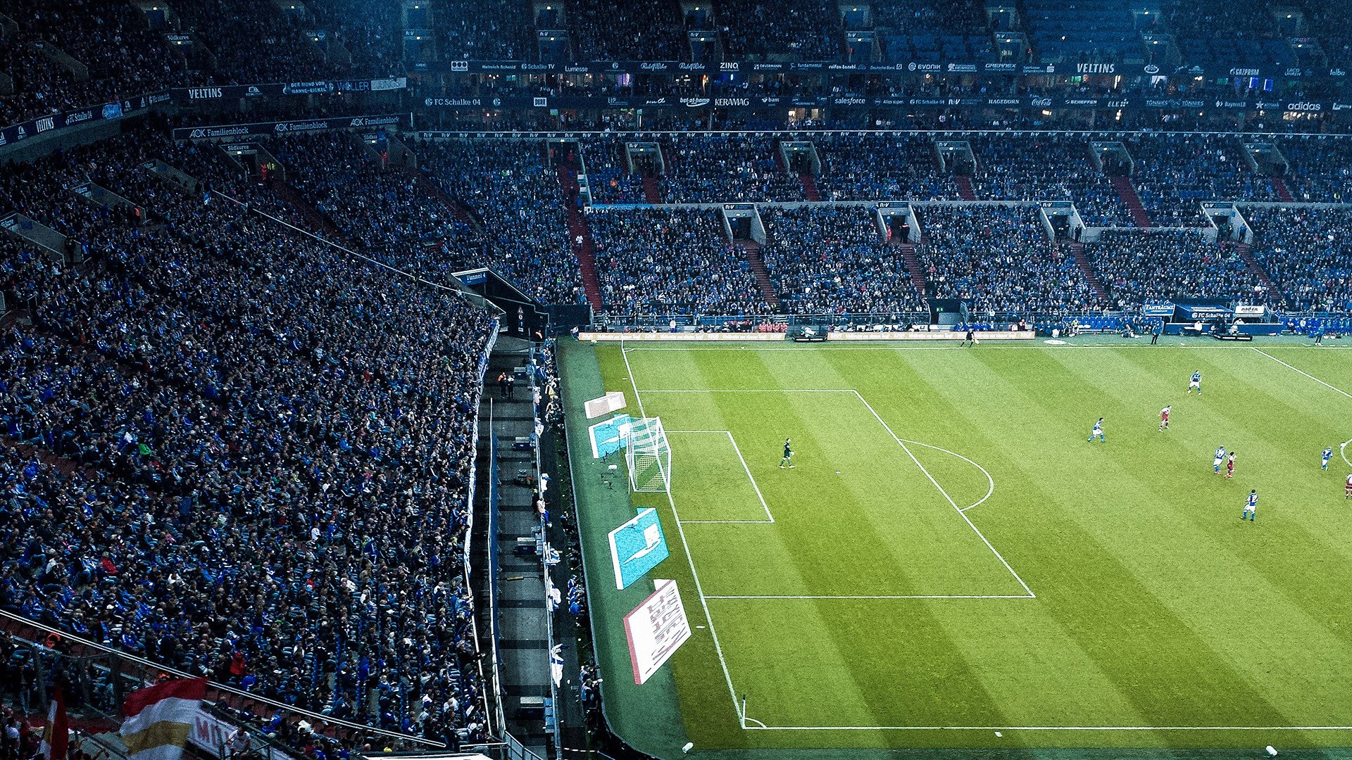 年度焦点之战之夜,乔治舞台越大越强